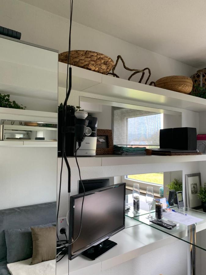 Micro-Apartment In Seenaehe Fusslaeufig Zum See:)) エーニンゲン エクステリア 写真